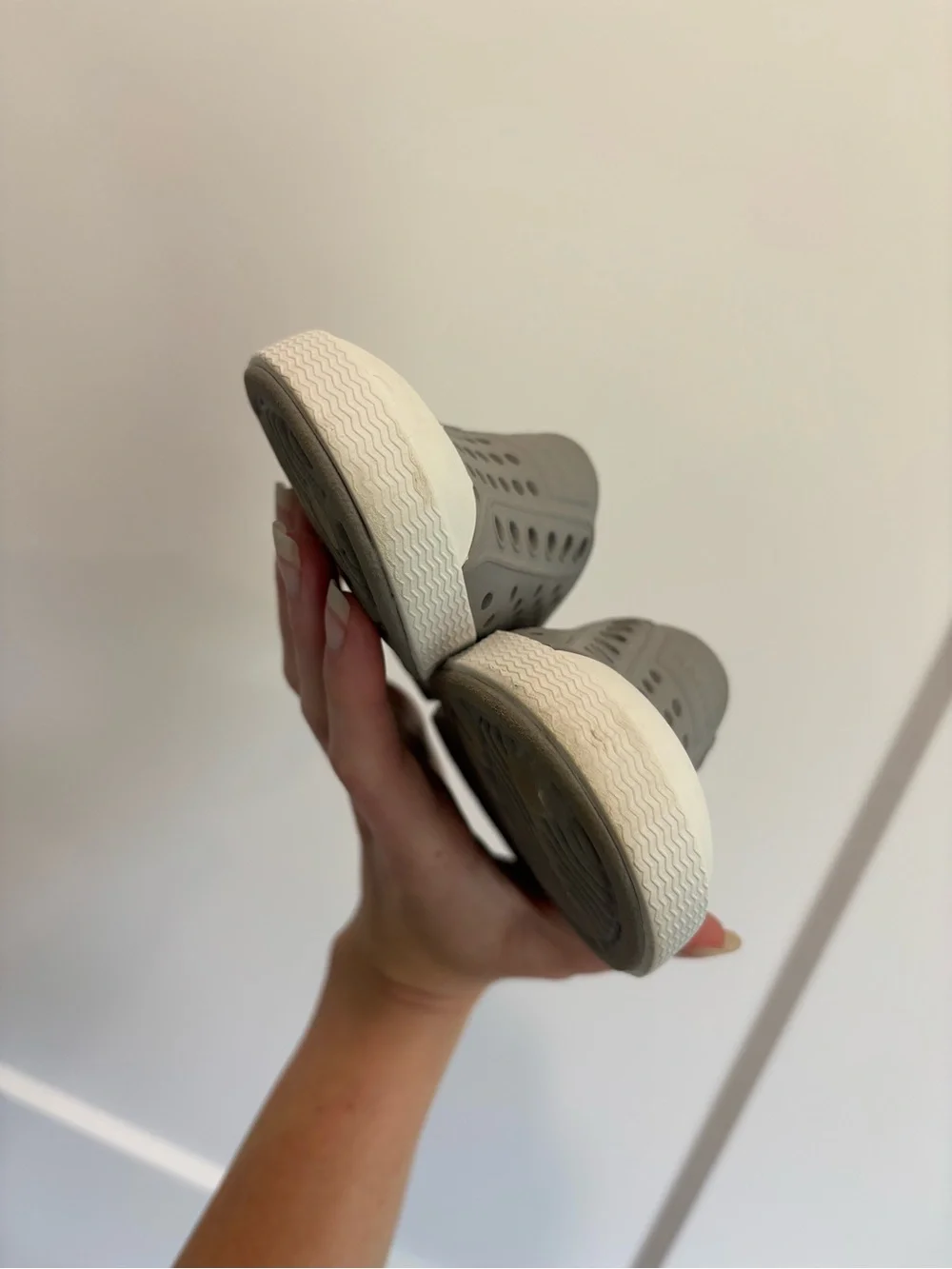 Native Jefferson Toddler Slip On  Grey Size C5